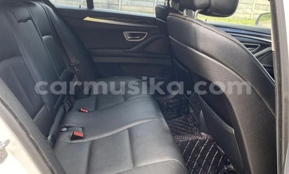 Acheter Neuf Voiture BMW 5–Series Blanc à Borrowdale, Harare Acheter Neuf Voiture BMW 5–Series Blanc à Borrowdale, Harare