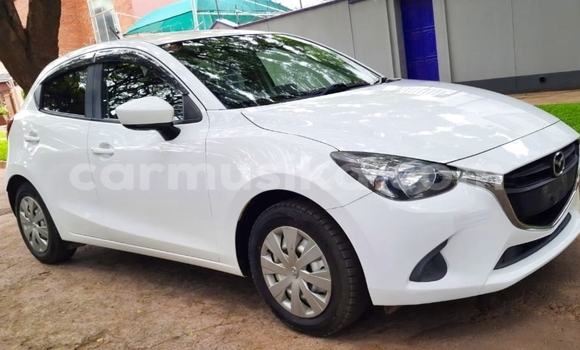 Acheter Neuf Voiture Mazda Demio Blanc à Borrowdale, Harare Acheter Neuf Voiture Mazda Demio Blanc à Borrowdale, Harare