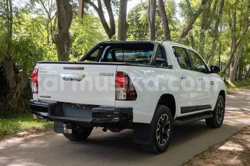 Big with watermark toyota hilux harare borrowdale 29725