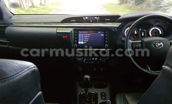 Acheter Neuf Voiture Toyota Hilux Blanc à Borrowdale, Harare Acheter Neuf Voiture Toyota Hilux Blanc à Borrowdale, Harare