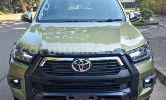 Tenga Itsva Toyota Hilux Zvimwe Mota in Borrowdale in Harare