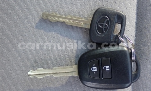 Acheter Occasion Voiture Toyota Axio Blanc à Beitbridge, Matabeleland South Acheter Occasion Voiture Toyota Axio Blanc à Beitbridge, Matabeleland South