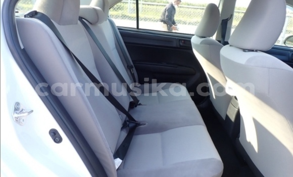 Acheter Occasion Voiture Toyota Axio Blanc à Beitbridge, Matabeleland South Acheter Occasion Voiture Toyota Axio Blanc à Beitbridge, Matabeleland South