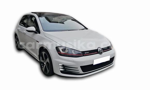 Acheter Occasion Voiture Volkswagen Golf Blanc à Beitbridge, Matabeleland South