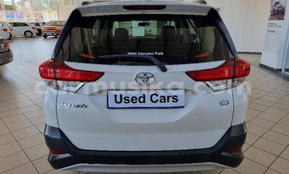 Nunua Ilio tumika Toyota Rush Nyeupe Gari ndani ya Beitbridge nchini Matabeleland Kusini Nunua Ilio tumika Toyota Rush Nyeupe Gari ndani ya Beitbridge nchini Matabeleland Kusini