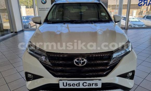 Nunua Ilio tumika Toyota Rush Nyeupe Gari ndani ya Beitbridge nchini Matabeleland Kusini Nunua Ilio tumika Toyota Rush Nyeupe Gari ndani ya Beitbridge nchini Matabeleland Kusini