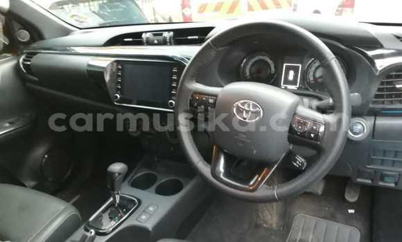 Acheter Occasion Voiture Toyota Hilux Blanc à Beitbridge, Matabeleland South Acheter Occasion Voiture Toyota Hilux Blanc à Beitbridge, Matabeleland South