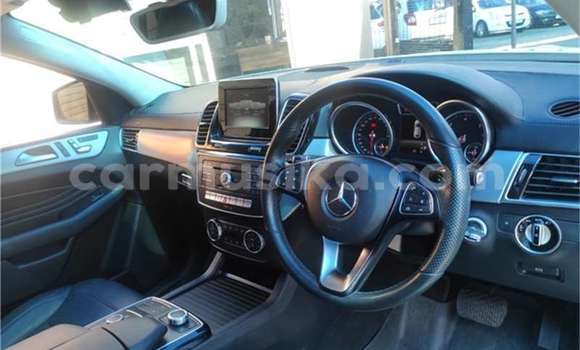 Acheter Occasion Voiture Mercedes-Benz C250 coupe Blanc à Beitbridge, Matabeleland South Acheter Occasion Voiture Mercedes-Benz C250 coupe Blanc à Beitbridge, Matabeleland South