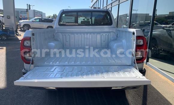 Acheter Occasion Voiture Toyota Hilux Blanc à Beitbridge, Matabeleland South Acheter Occasion Voiture Toyota Hilux Blanc à Beitbridge, Matabeleland South