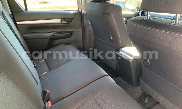 Acheter Occasion Voiture Toyota Hilux Blanc à Beitbridge, Matabeleland South Acheter Occasion Voiture Toyota Hilux Blanc à Beitbridge, Matabeleland South