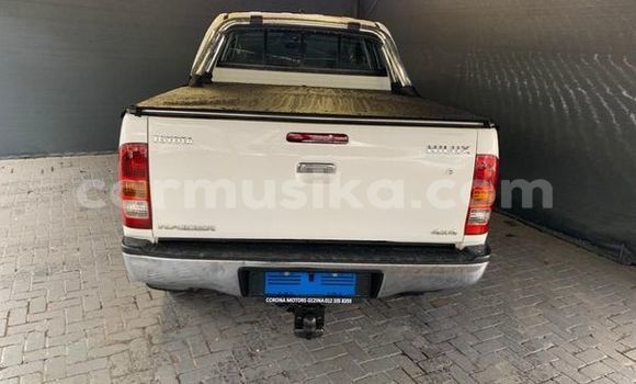 Acheter Occasion Voiture Toyota Hilux Blanc à Beitbridge, Matabeleland South Acheter Occasion Voiture Toyota Hilux Blanc à Beitbridge, Matabeleland South