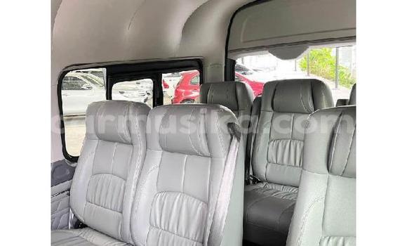 Acheter Occasion Voiture Toyota Hiace Blanc à Beitbridge, Matabeleland South Acheter Occasion Voiture Toyota Hiace Blanc à Beitbridge, Matabeleland South