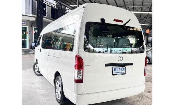 Acheter Occasion Voiture Toyota Hiace Blanc à Beitbridge, Matabeleland South Acheter Occasion Voiture Toyota Hiace Blanc à Beitbridge, Matabeleland South
