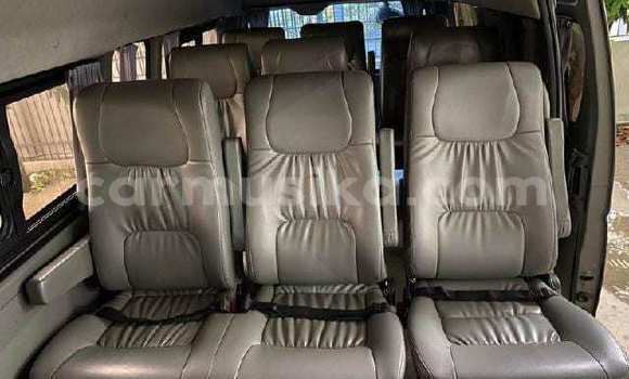 Tenga Tsaru Toyota Hiace Sirivha Mota in Beitbridge in Matabeleland South Tenga Tsaru Toyota Hiace Sirivha Mota in Beitbridge in Matabeleland South