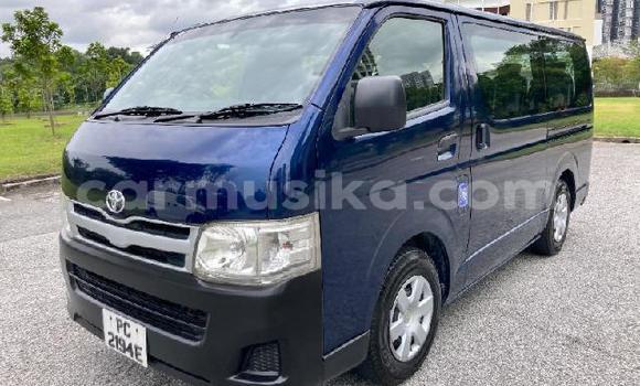 Tenga Tsaru Toyota Hiace Bhuruu Mota in Beitbridge in Matabeleland South Tenga Tsaru Toyota Hiace Bhuruu Mota in Beitbridge in Matabeleland South