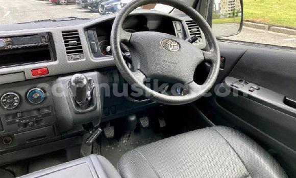 Tenga Tsaru Toyota Hiace Bhuruu Mota in Beitbridge in Matabeleland South Tenga Tsaru Toyota Hiace Bhuruu Mota in Beitbridge in Matabeleland South