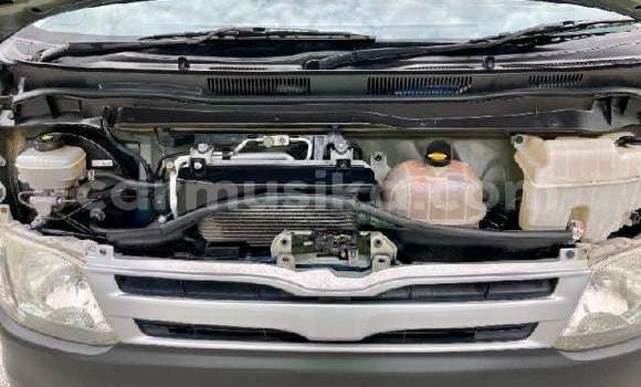 Tenga Tsaru Toyota Hiace Bhuruu Mota in Beitbridge in Matabeleland South Tenga Tsaru Toyota Hiace Bhuruu Mota in Beitbridge in Matabeleland South