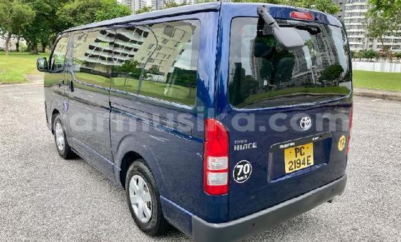 Tenga Tsaru Toyota Hiace Bhuruu Mota in Beitbridge in Matabeleland South Tenga Tsaru Toyota Hiace Bhuruu Mota in Beitbridge in Matabeleland South