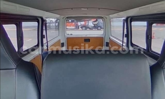 Tenga Tsaru Toyota Hiace Chena Mota in Beitbridge in Matabeleland South Tenga Tsaru Toyota Hiace Chena Mota in Beitbridge in Matabeleland South