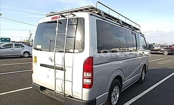 Tenga Tsaru Toyota Hiace Sirivha Mota in Beitbridge in Matabeleland South Tenga Tsaru Toyota Hiace Sirivha Mota in Beitbridge in Matabeleland South