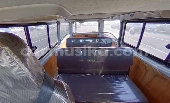 Tenga Tsaru Toyota Hiace Sirivha Mota in Beitbridge in Matabeleland South Tenga Tsaru Toyota Hiace Sirivha Mota in Beitbridge in Matabeleland South