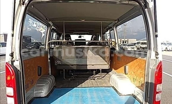 Tenga Tsaru Toyota Hiace Sirivha Mota in Beitbridge in Matabeleland South Tenga Tsaru Toyota Hiace Sirivha Mota in Beitbridge in Matabeleland South