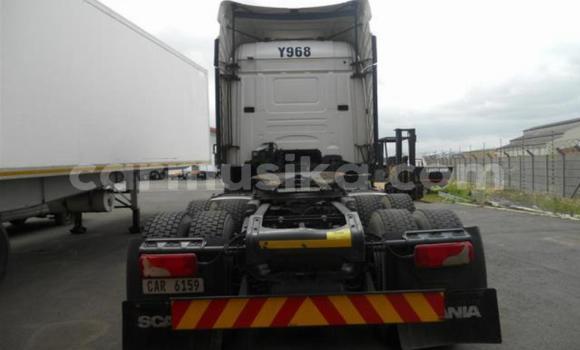 Buy Used Scania R420 White Truck in Harare in Harare Buy Used Scania R420 White Truck in Harare in Harare
