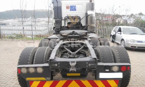 Buy Used Volvo F4 White Truck in Harare in Harare Buy Used Volvo F4 White Truck in Harare in Harare