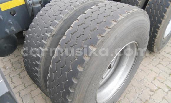 Buy Used Volvo F4 White Truck in Harare in Harare Buy Used Volvo F4 White Truck in Harare in Harare