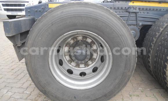 Buy Used Volvo F4 White Truck in Harare in Harare Buy Used Volvo F4 White Truck in Harare in Harare