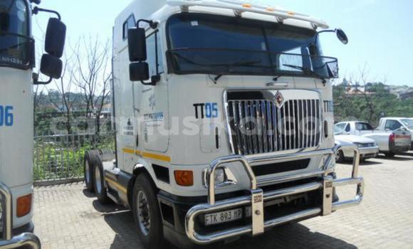 Nunua Ilio tumika International 7600i Nyeupe Lori ndani ya Harare nchini Harare