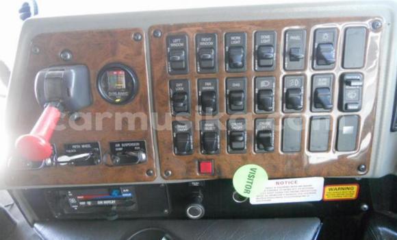 Acheter Occasion Utilitaire International 7600i Blanc à Harare, Harare Acheter Occasion Utilitaire International 7600i Blanc à Harare, Harare
