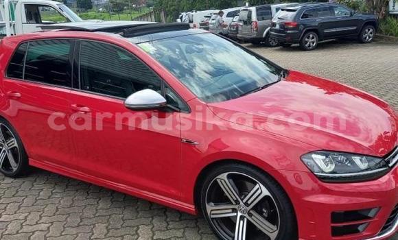 Tenga Tsaru Volkswagen Golf R Tsvuku Mota in Beitbridge in Matabeleland South