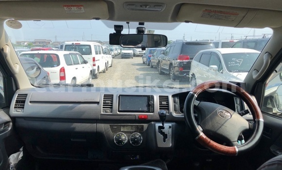 Acheter Occasion Voiture Toyota Hiace Blanc à Beitbridge, Matabeleland South Acheter Occasion Voiture Toyota Hiace Blanc à Beitbridge, Matabeleland South