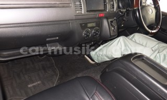 Acheter Occasion Voiture Toyota Hiace Blanc à Beitbridge, Matabeleland South Acheter Occasion Voiture Toyota Hiace Blanc à Beitbridge, Matabeleland South