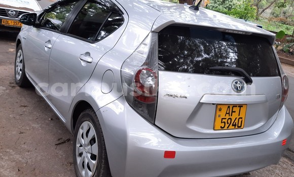 Acheter Occasion Voiture Toyota Aqua Gris à Borrowdale, Harare Acheter Occasion Voiture Toyota Aqua Gris à Borrowdale, Harare