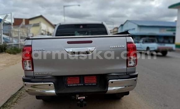 Acheter Neuf Voiture Toyota Hilux Gris à Borrowdale, Harare Acheter Neuf Voiture Toyota Hilux Gris à Borrowdale, Harare