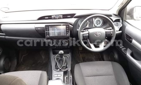 Acheter Neuf Voiture Toyota Hilux Gris à Borrowdale, Harare Acheter Neuf Voiture Toyota Hilux Gris à Borrowdale, Harare