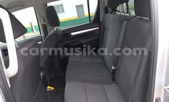 Acheter Neuf Voiture Toyota Hilux Gris à Borrowdale, Harare Acheter Neuf Voiture Toyota Hilux Gris à Borrowdale, Harare