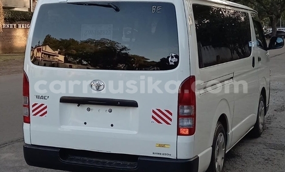 Acheter Neuf Voiture Toyota Hiace Blanc à Borrowdale, Harare Acheter Neuf Voiture Toyota Hiace Blanc à Borrowdale, Harare
