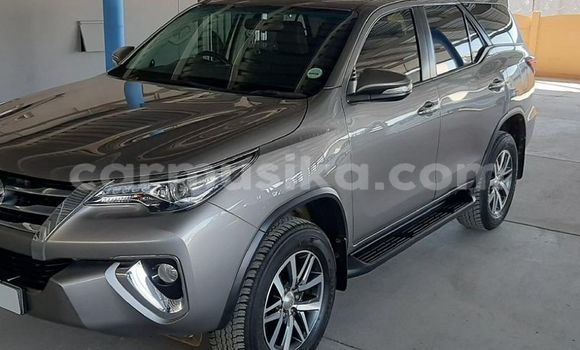Acheter Occasion Voiture Toyota Fortuner Gris à Harare, Harare Acheter Occasion Voiture Toyota Fortuner Gris à Harare, Harare