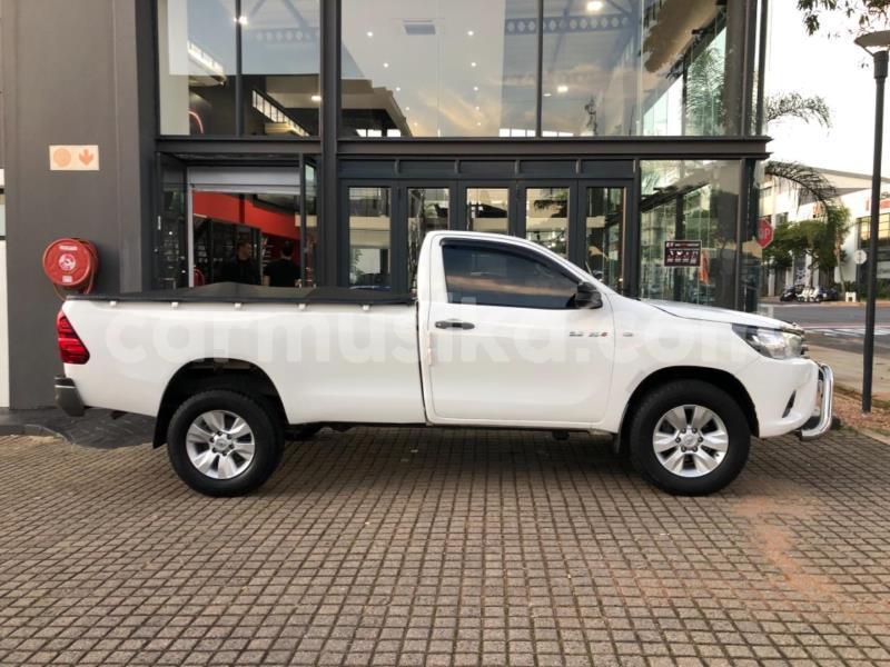 Big with watermark toyota hilux matabeleland south beitbridge 29801