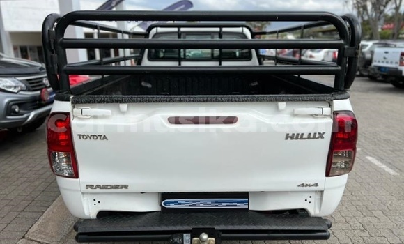 Acheter Occasion Voiture Toyota Hilux Blanc à Beitbridge, Matabeleland South Acheter Occasion Voiture Toyota Hilux Blanc à Beitbridge, Matabeleland South