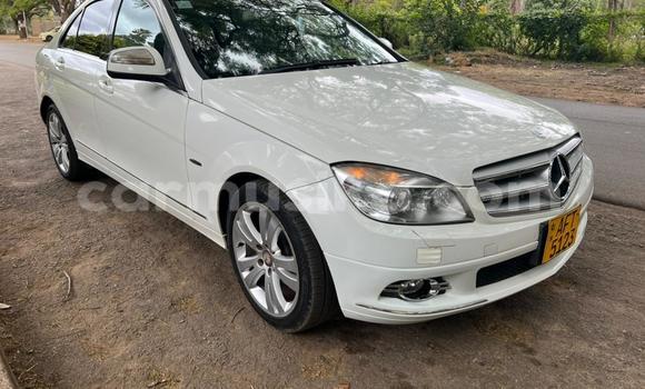 Acheter Occasion Voiture Mercedes-Benz C-Classe Blanc à Borrowdale, Harare Acheter Occasion Voiture Mercedes-Benz C-Classe Blanc à Borrowdale, Harare