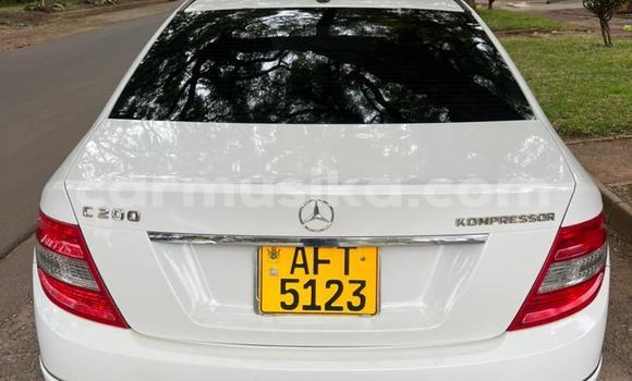 Acheter Occasion Voiture Mercedes-Benz C-Classe Blanc à Borrowdale, Harare Acheter Occasion Voiture Mercedes-Benz C-Classe Blanc à Borrowdale, Harare