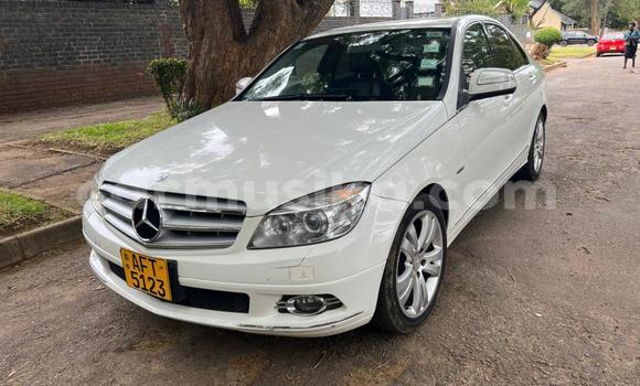 Acheter Occasion Voiture Mercedes-Benz C-Classe Blanc à Borrowdale, Harare Acheter Occasion Voiture Mercedes-Benz C-Classe Blanc à Borrowdale, Harare
