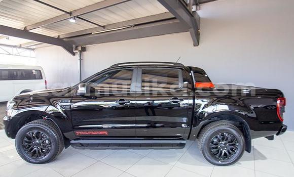 Nunua Ilio tumika Ford Ranger Nyeusi Gari ndani ya Beitbridge nchini Matabeleland Kusini Nunua Ilio tumika Ford Ranger Nyeusi Gari ndani ya Beitbridge nchini Matabeleland Kusini