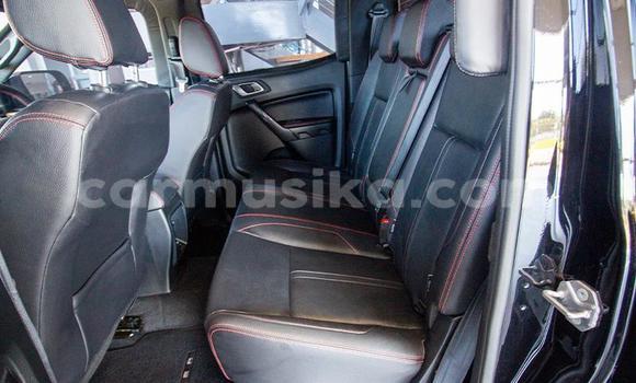 Nunua Ilio tumika Ford Ranger Nyeusi Gari ndani ya Beitbridge nchini Matabeleland Kusini Nunua Ilio tumika Ford Ranger Nyeusi Gari ndani ya Beitbridge nchini Matabeleland Kusini