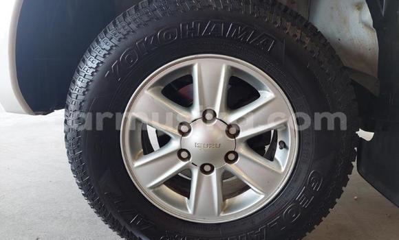 Tenga Tsaru Isuzu KB Chena Mota in Beitbridge in Matabeleland South Tenga Tsaru Isuzu KB Chena Mota in Beitbridge in Matabeleland South