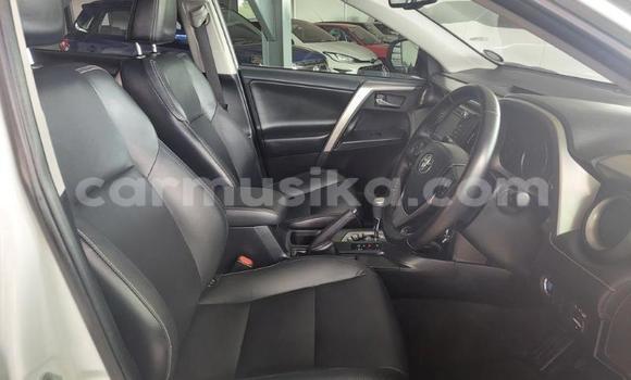 Tenga Tsaru Toyota RAV4 Chena Mota in Beitbridge in Matabeleland South Tenga Tsaru Toyota RAV4 Chena Mota in Beitbridge in Matabeleland South